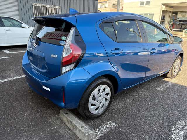 トヨタ アクア １．５ Ｇ H29年 (東海) 99