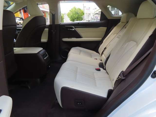 レクサス ＲＸ４５０ｈ ４５０Ｈ バージョンＬ ４ＷＤ H28年 (東海) 99