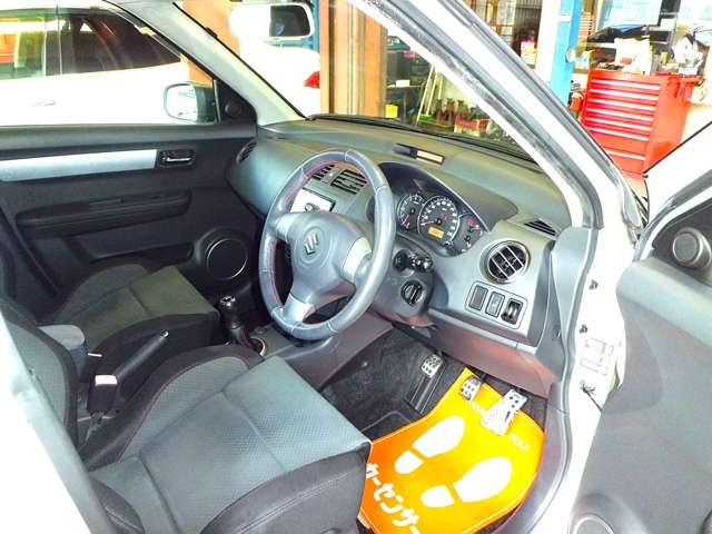 スズキ スイフト １．６ スポーツ H21年 (東海) 99