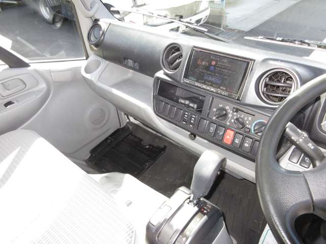 トヨタ トヨエース パネルバン H25年 (東海) 99