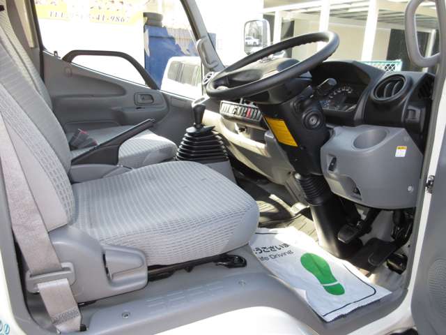 日野自動車 デュトロ アルミバン パワーゲート ５速 ２Ｔ積載 H24年 (東海) 99