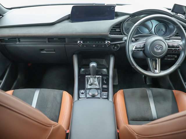 マツダ ＭＡＺＤＡ３　ファストバック ２．０ ２０Ｓ レトロスポーツエディション R6年 (東海) 99
