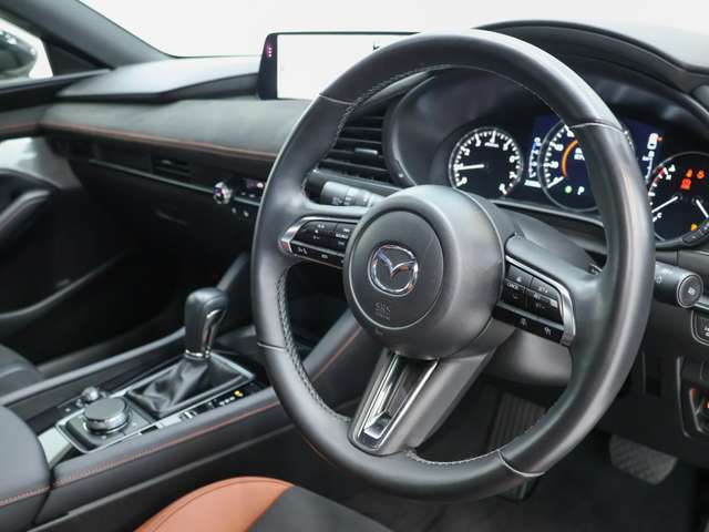 マツダ ＭＡＺＤＡ３　ファストバック ２．０ ２０Ｓ レトロスポーツエディション R6年 (東海) 99