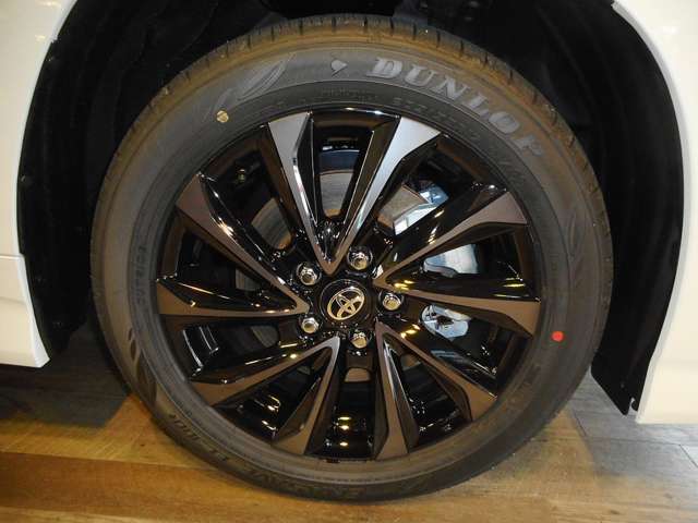 トヨタ ヴォクシー １．８ ハイブリッド Ｓ－Ｚ R8年 (近畿) 99