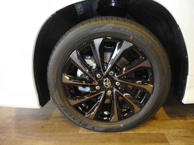 トヨタ ヴォクシー １．８ ハイブリッド Ｓ－Ｚ R8年 (近畿) 99