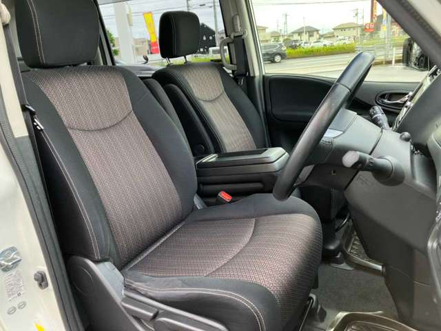 日産 セレナ ２．０ ハイウェイスター Ｖセレクション＋ＳＡＦＥＴＹ Ｓ－ＨＹＢＲＩＤ アドバンストセーフティ ＰＫＧ H27年 (四国) 99