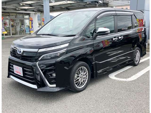 トヨタ ヴォクシー １．８ ハイブリッド ＺＳ 煌ＩＩＩ R3年 (四国) 99