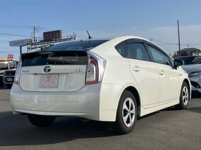 トヨタ プリウス １．８ Ｓ H25年 (四国) 99