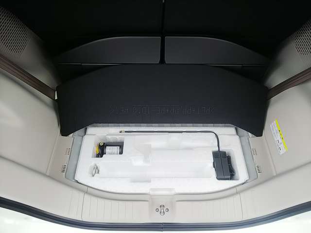 ホンダ Ｎ　ＢＯＸ ６６０ R8年 (関東) 99