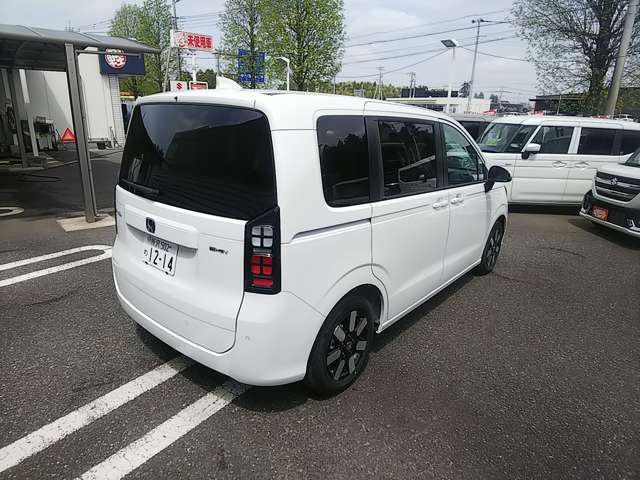 ホンダ フリード　ハイブリッド １．５ Ｅ：ＨＥＶ エアー ＥＸ R8年 (関東) 99