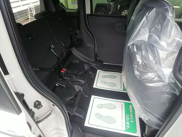 ホンダ Ｎ　ＢＯＸ カスタム ６６０ R7年 (関東) 99
