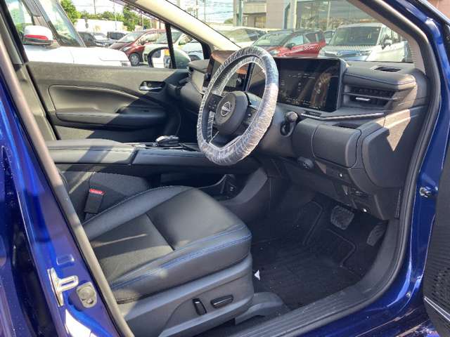 日産 ノートオーラ １．２ ＡＵＴＥＣＨ R7年 (関東) 99