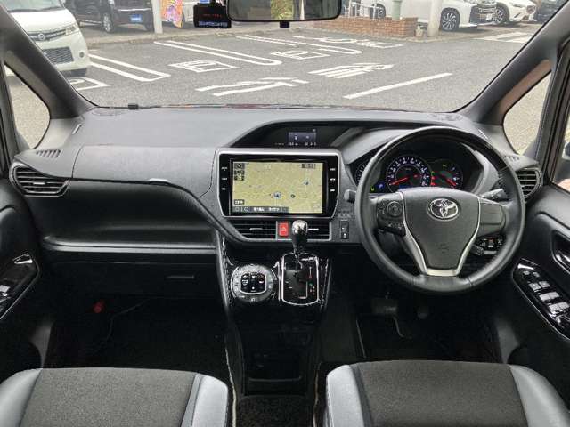 トヨタ ノア ２．０ ＳＩ ＷＸＢＩＩＩ R3年 (関東) 99