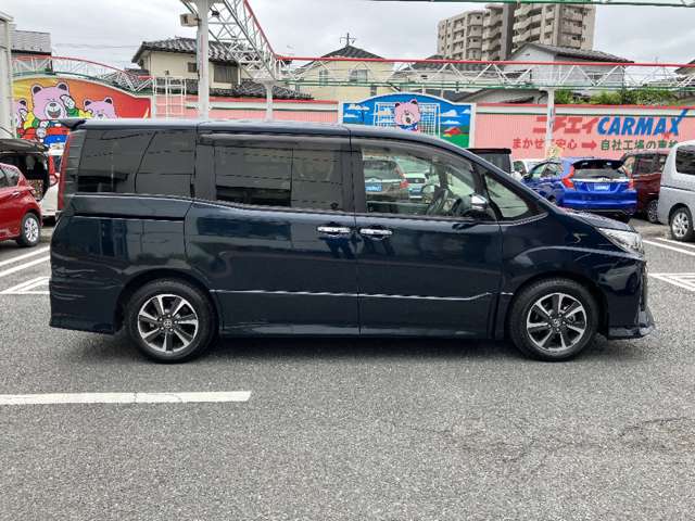 トヨタ ノア ２．０ ＳＩ ＷＸＢＩＩＩ R3年 (関東) 99