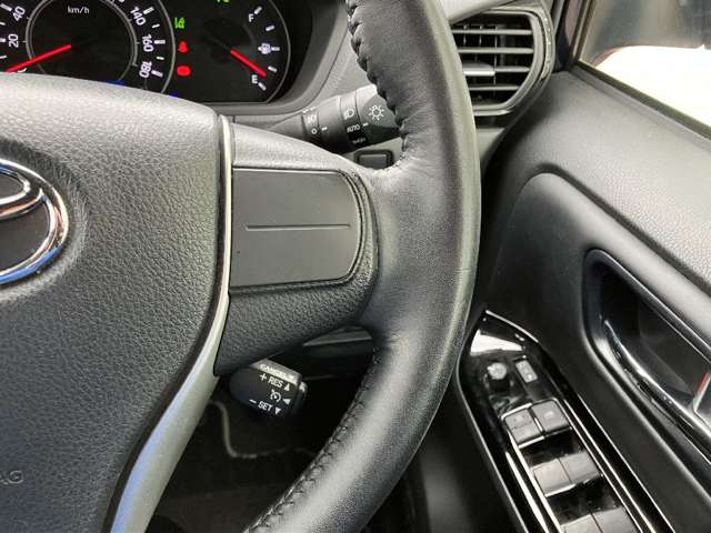 トヨタ ノア ２．０ ＳＩ ＷＸＢＩＩＩ R3年 (関東) 99
