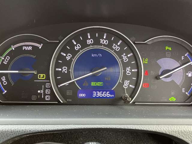 トヨタ ヴォクシー １．８ ハイブリッド ＺＳ 煌ＩＩ R1年 (関東) 99