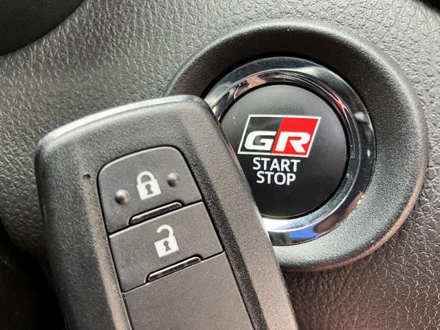 トヨタ Ｃ−ＨＲ ハイブリッド １．８ Ｓ ＧＲ スポーツ R3年 (関東) 99