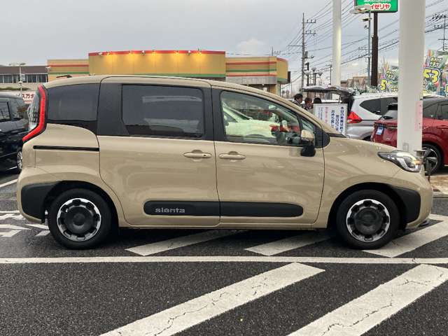 トヨタ シエンタ　ハイブリッド ハイブリッド １．５ Ｚ R5年 (関東) 99