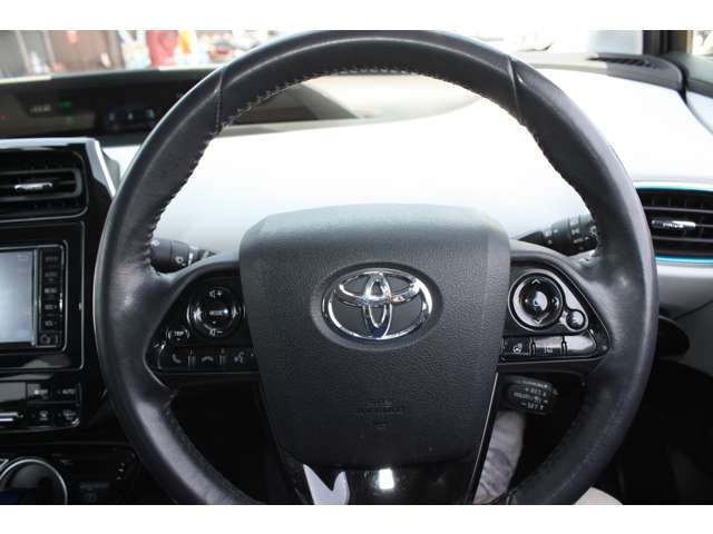 トヨタ プリウスＰＨＶ １．８ Ａ R1年 (関東) 99