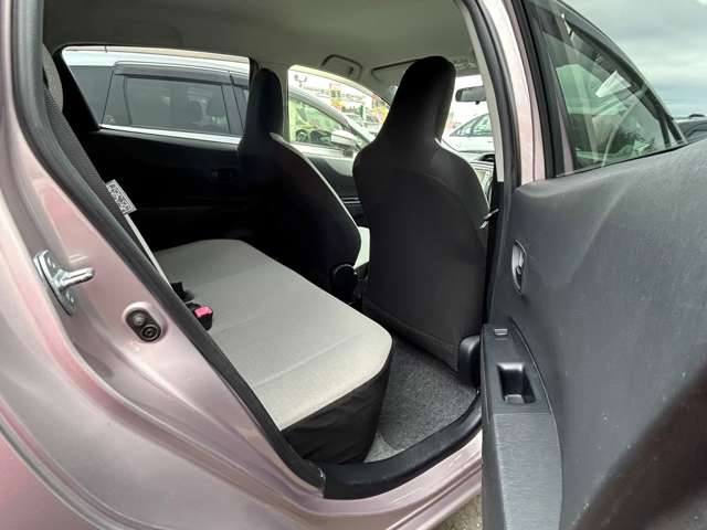 トヨタ ヴィッツ １．０ Ｆ H24年 (関東) 99