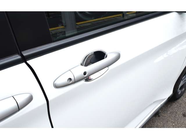 ホンダ フリード　ハイブリッド １．５ ハイブリッド クロスター ホンダセンシング ４ＷＤ R3年 (東北) 99