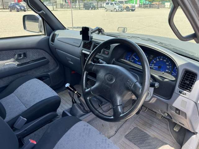 トヨタ ハイラックストラック スポーツピックアップ ３．０ エクストラキャブ ワイドボディ ディーゼル ４ＷＤ H16年 (甲信越・北陸) 99