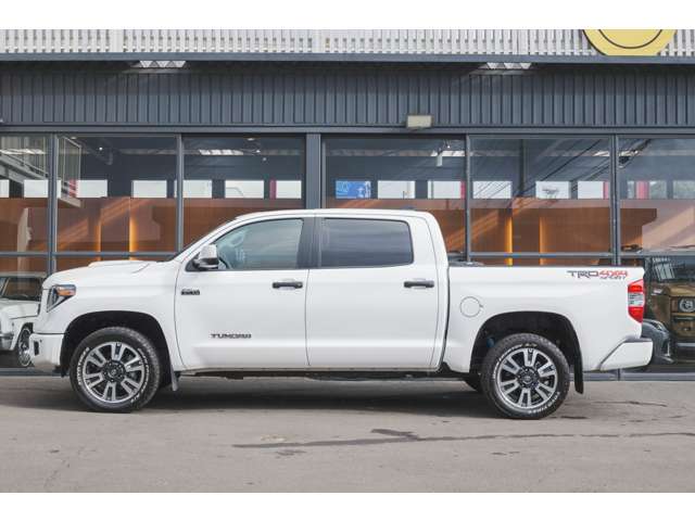 米国トヨタ タンドラ クルーマックス ＳＲ５ ５．７ Ｖ８ ４ＷＤ R3年 (北海道) 99