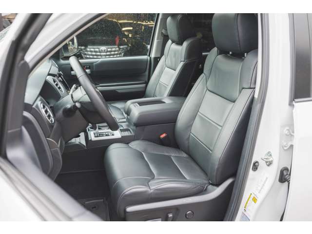 米国トヨタ タンドラ クルーマックス ＳＲ５ ５．７ Ｖ８ ４ＷＤ R3年 (北海道) 99