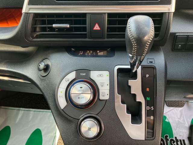 トヨタ シエンタ １．５ Ｇ クエロ ４ＷＤ R1年 (北海道) 99