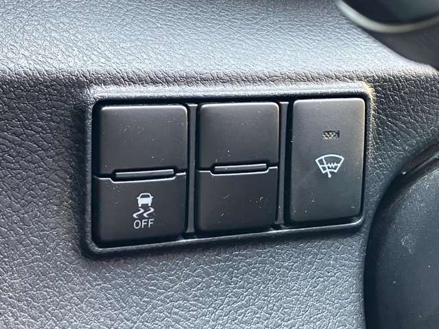 トヨタ シエンタ １．５ Ｇ クエロ ４ＷＤ R1年 (北海道) 99