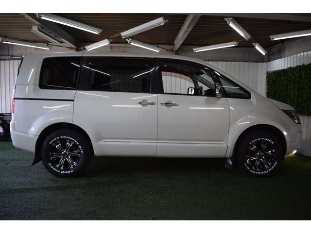 三菱 デリカ　Ｄ：５ ２．２ シャモニー ディーゼルターボ ４ＷＤ H29年 (北海道) 99