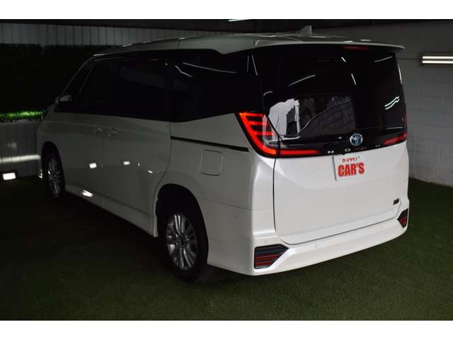 トヨタ ノア １．８ ハイブリッド Ｇ Ｅ－ＦＯＵＲ ４ＷＤ R5年 (北海道) 99