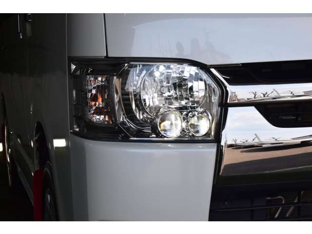 トヨタ ハイエースバン ３．０ スーパーＧＬ ダークプライム ロングボディ ディーゼルターボ ４ＷＤ H29年 (北海道) 99