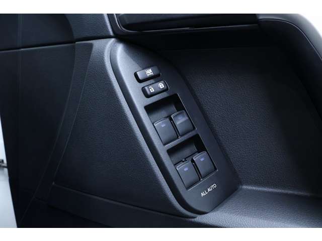 トヨタ ランドクルーザープラド ２．８ ＴＸ ディーゼルターボ ４ＷＤ R5年 (北海道) 99