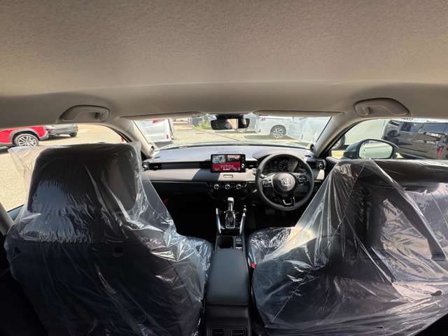 ホンダ ヴェゼル １．５ Ｅ：ＨＥＶ Ｚ R8年 (九州・沖縄) 99