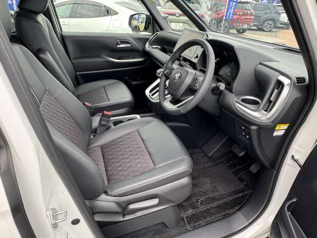 トヨタ ノア １．８ ハイブリッド Ｓ－Ｚ R7年 (九州・沖縄) 99