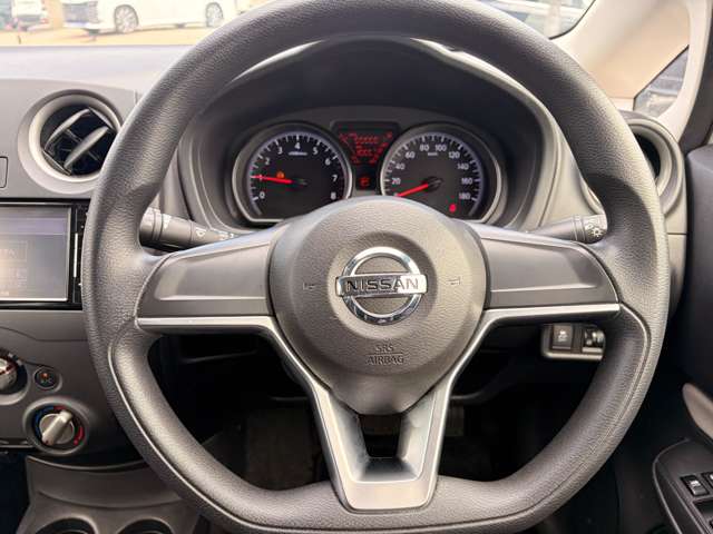 日産 ノート １．２ Ｘ H30年 (九州・沖縄) 99