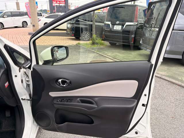 日産 ノート １．２ Ｘ H30年 (九州・沖縄) 99