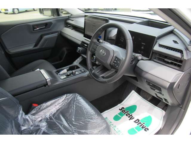 トヨタ ＲＡＶ４ ２．５ Ｚ Ｅ－ＦＯＵＲ ４ＷＤ R8年 (関東) 99