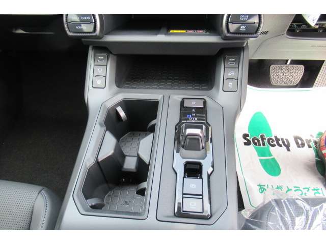 トヨタ ＲＡＶ４ ２．５ Ｚ Ｅ－ＦＯＵＲ ４ＷＤ R8年 (関東) 99