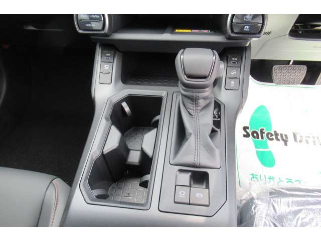 トヨタ ＲＡＶ４ ２．５ アドベンチャー Ｅ－ＦＯＵＲ ４ＷＤ R8年 (関東) 99