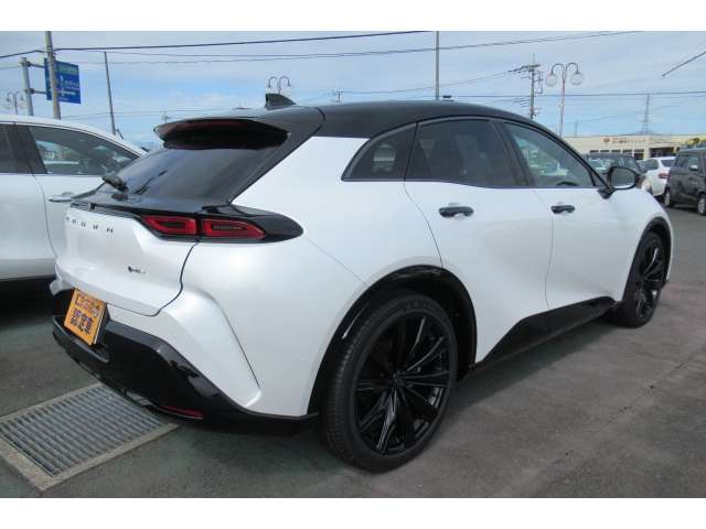 トヨタ クラウン　スポーツ　ハイブリッド ２．５ Ｚ Ｅ－ＦＯＵＲ ４ＷＤ R6年 (関東) 99