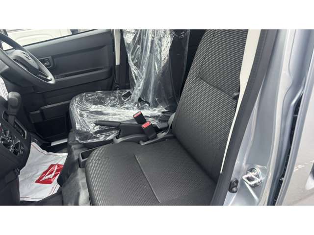 ダイハツ ハイゼットカーゴ ６６０ デラックス R8年 (関東) 99