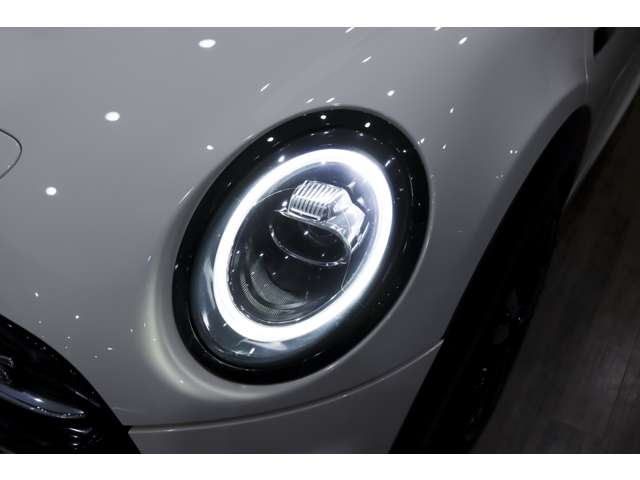 ミニ ミニ クーパーＳ ５ドア ＤＣＴ R2年 (関東) 99