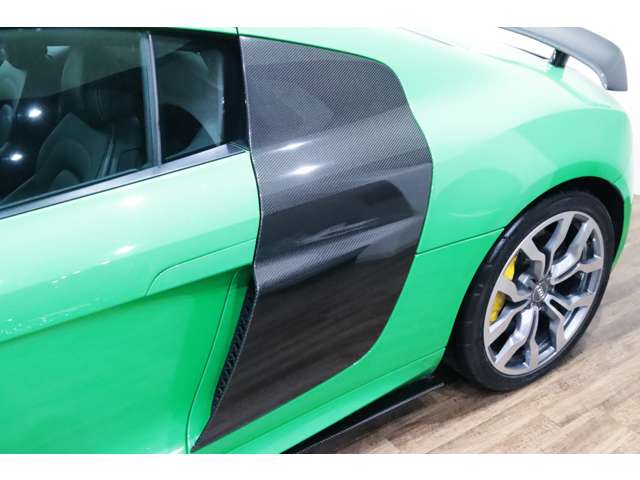 アウディ Ｒ８ ５．２ ＦＳＩ クワトロ ４ＷＤ H26年 (関東) 99