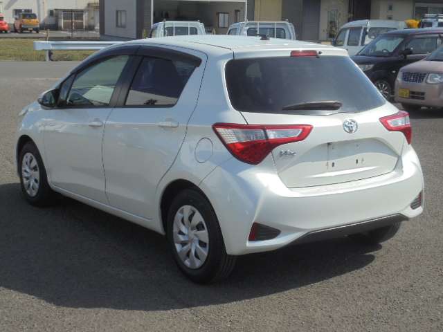 トヨタ ヴィッツ １．３ Ｆ H30年 (九州・沖縄) 99