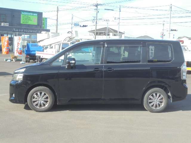 トヨタ ヴォクシー ２．０ Ｘ Ｌエディション H22年 (九州・沖縄) 99