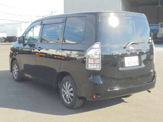 トヨタ ヴォクシー ２．０ Ｘ Ｌエディション H22年 (九州・沖縄) 99