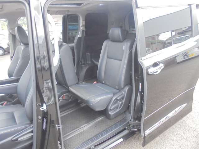 トヨタ エスクァイア ２．０ ＧＩ H27年 (九州・沖縄) 99
