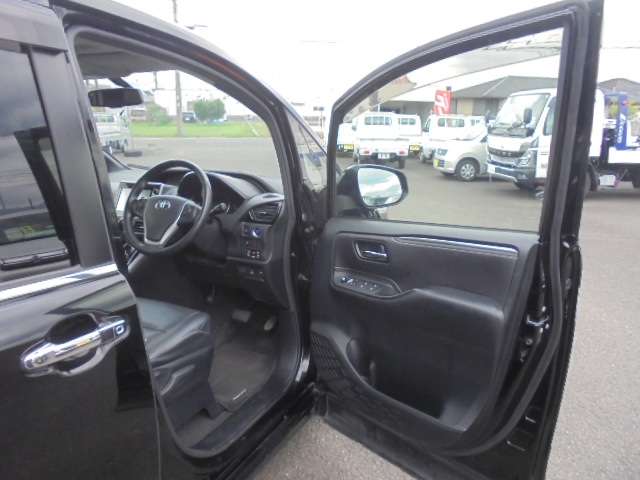 トヨタ エスクァイア ２．０ ＧＩ H27年 (九州・沖縄) 99